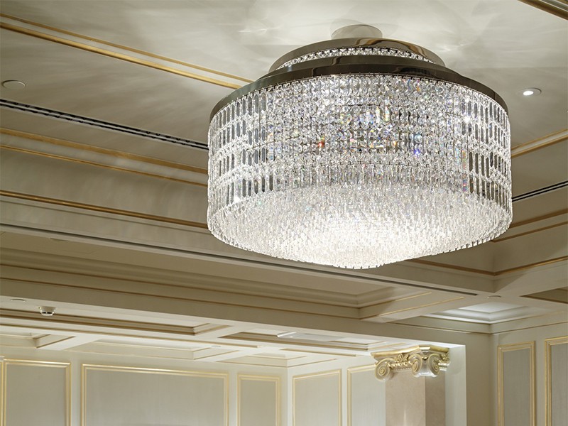 Hotel Chandelier With Humanized Design