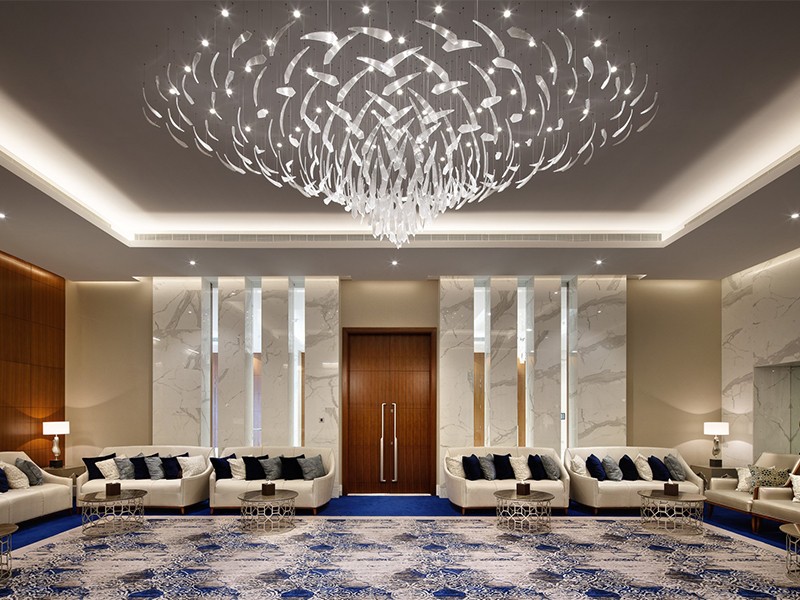 Custom Chandelier for Star Hotel Lighting