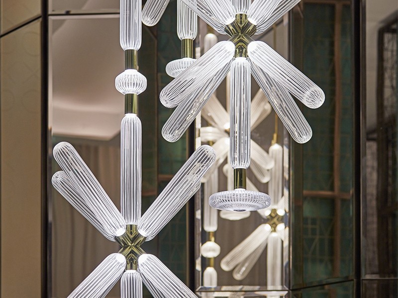 Originality Customizable Delicate Club Glass Chandelier